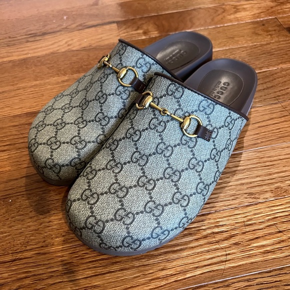 Gucci supreme monogram slippers / Slip-On mules - Picture 1 of 4
